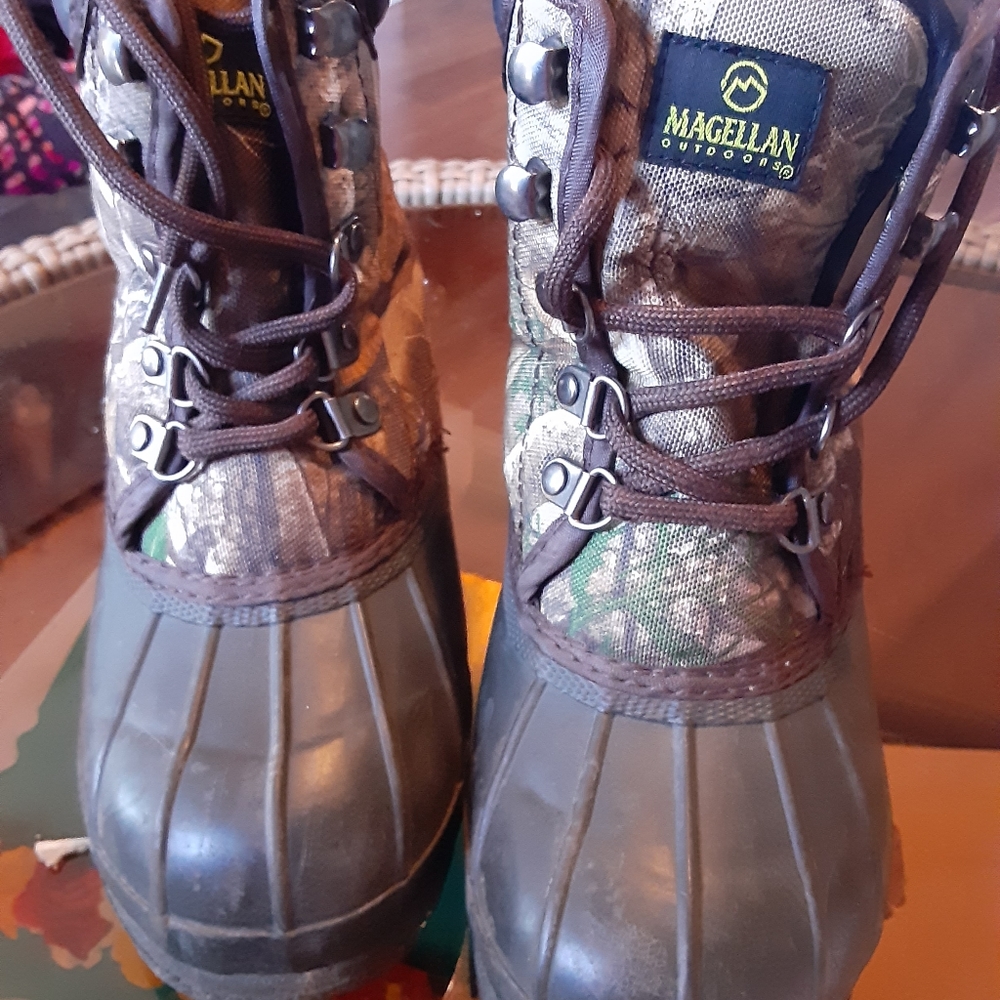 Magellan boots